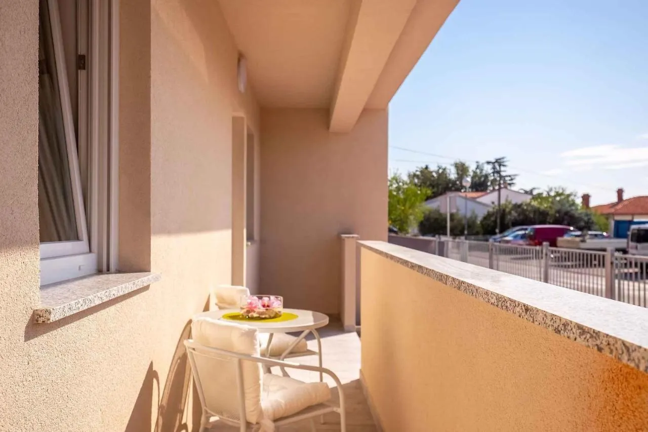 Apartments In Dramalj 36023