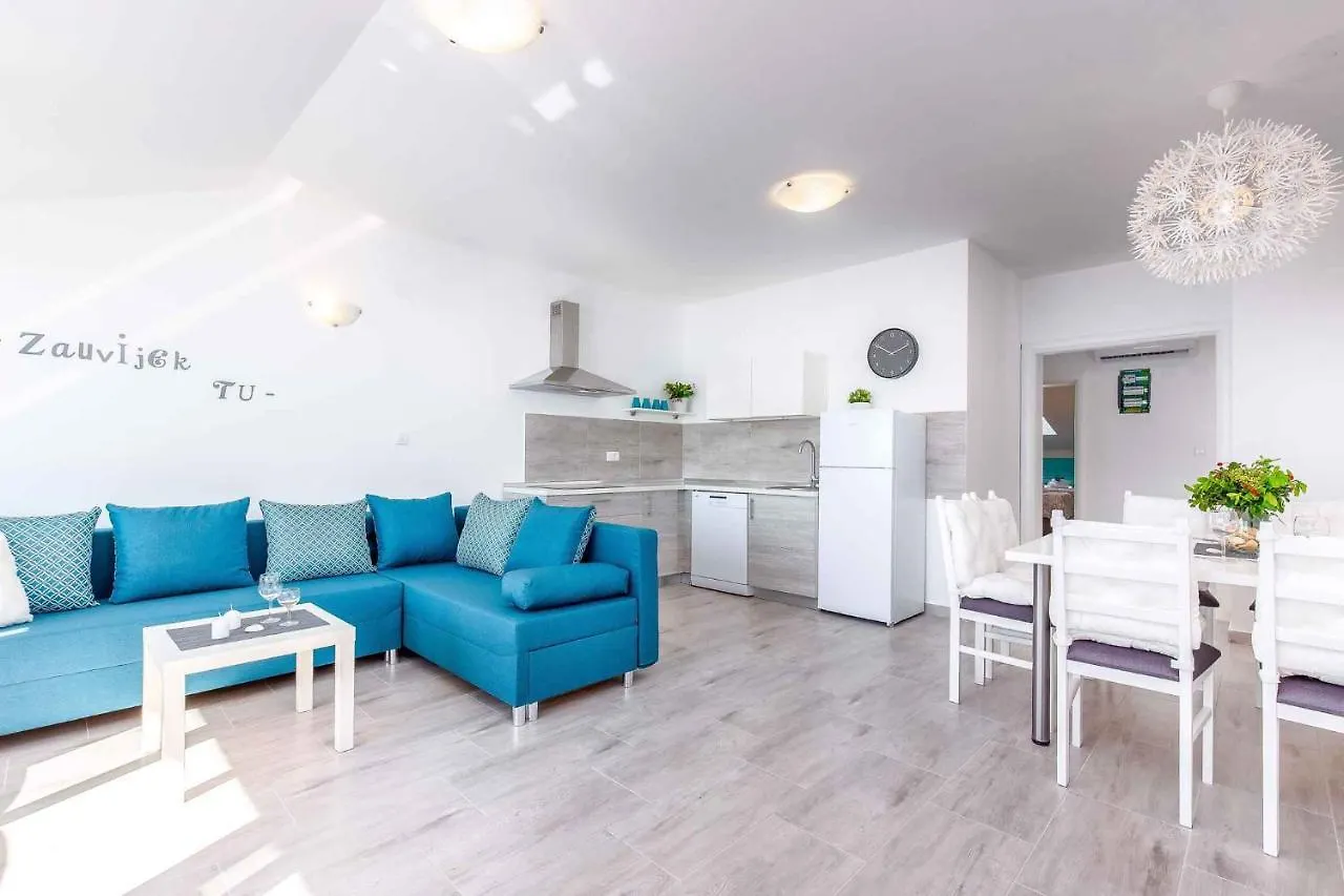 Apartments In Dramalj 36023