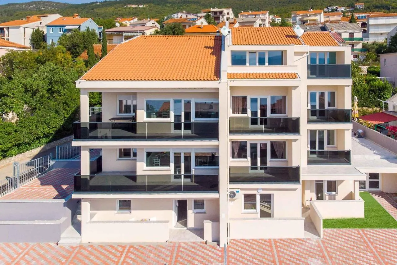 Apartments In Dramalj 36023 Croatia